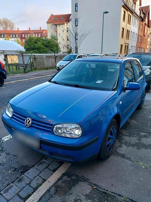 Gebraucht VW Golf IV 101 PS (74 kW) 2000 Blau Kleinwagen