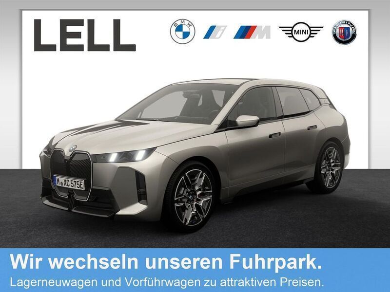 Grau Neu 2025 BMW iX M Sport SUV | 82.950 € (Fairer Preis) - Bild 1/4