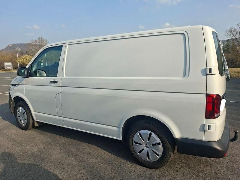 Gebraucht VW T6.1 110 PS (80 kW) 2021 Weiß Van