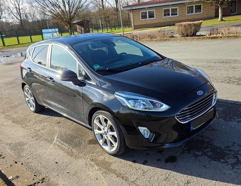 Gebraucht Ford Fiesta Titanium 120 PS (88 kW) 2018 Schwarz Kleinwagen
