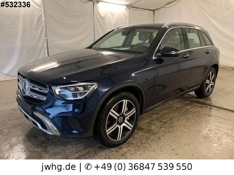 Cavansitblau Gebraucht 2020 Mercedes GLC300e SUV | 30.940 € (Guter Preis) - Bild 1/4