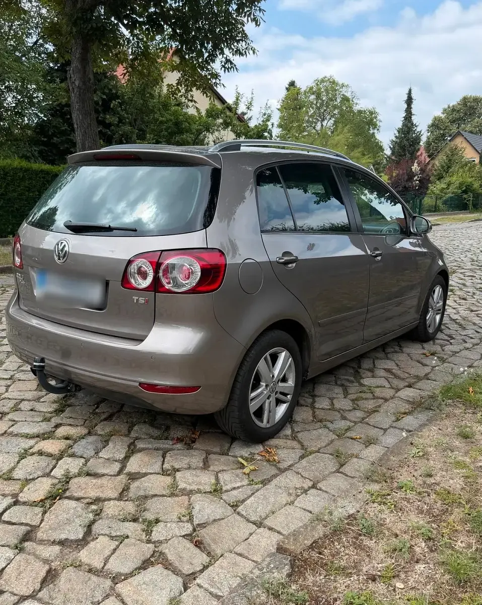Gebraucht VW Golf Plus Cross Highline 122 PS (89 kW) 2009 Braun Kleinwagen