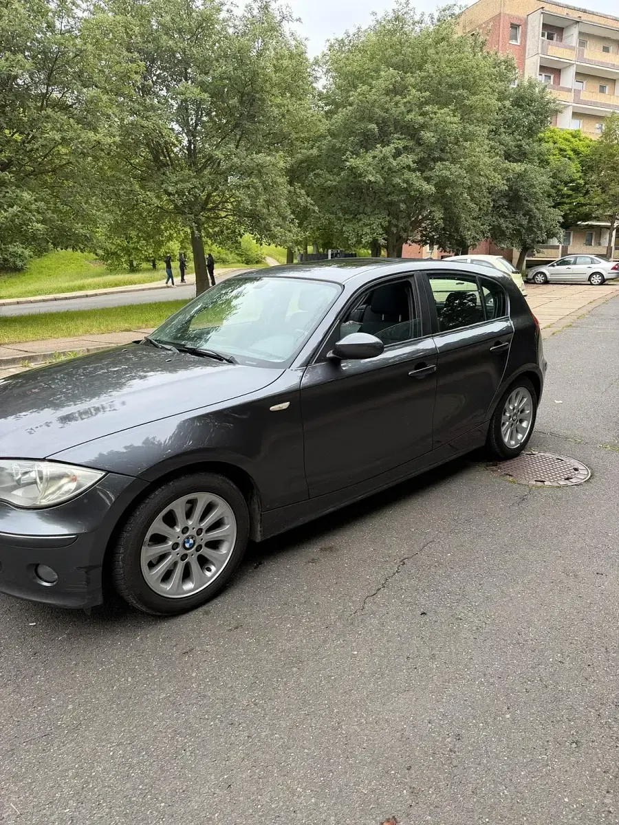 Gebraucht BMW 116 116 PS (85 kW) 2005 Grau Kleinwagen