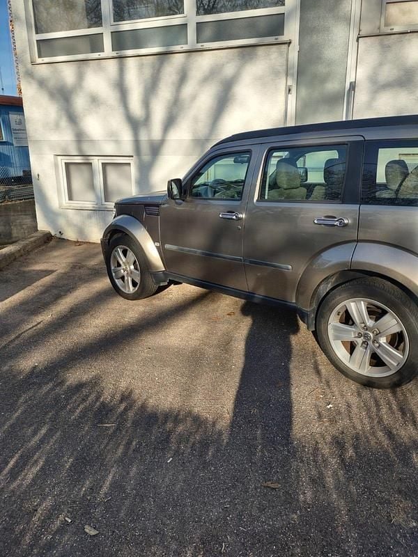 Gebraucht 2008 Dodge Nitro SUV | 7.500 € (Etwas zu teuer) - Bild 1/4