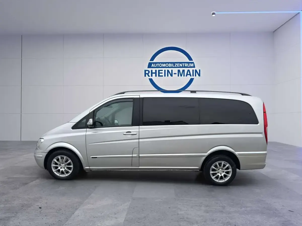 Gebraucht Mercedes Viano 150 PS (110 kW) 2007 Silber Van / Kleinbus