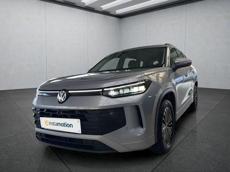 Silber Gebraucht 2025 VW Tayron SUV | 46.449 € (Guter Preis) - Bild 1/4