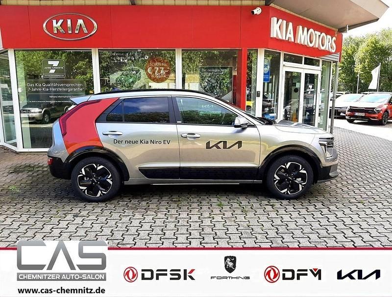 Stahlgrau Gebraucht 2023 Kia e-Niro SUV | 33.990 € (Teuer) - Bild 1/4