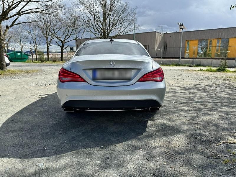 Gebraucht Mercedes CLA200 156 PS (114 kW) 2013 Silber Limousine