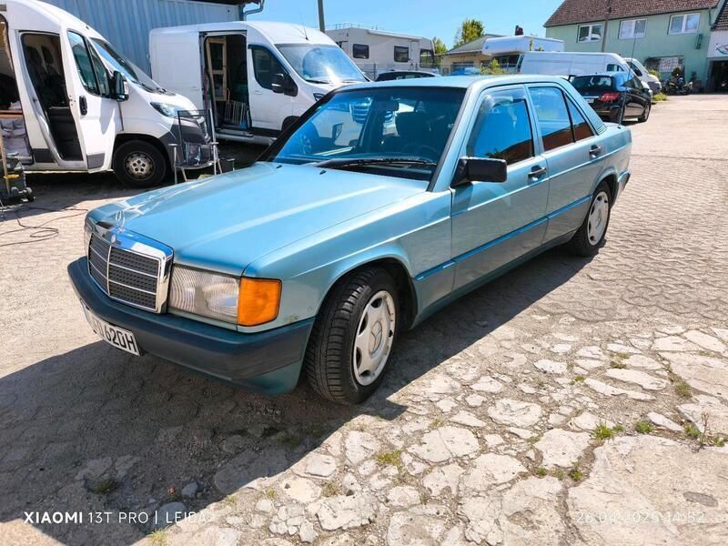 Blau Gebraucht 1991 Mercedes 190 Limousine | 5.900 € - Bild 1/4