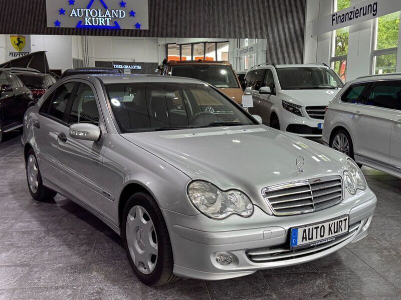 Silber Gebraucht 2004 Mercedes C180 Limousine | 2.650 € (Superpreis) - Bild 1/4