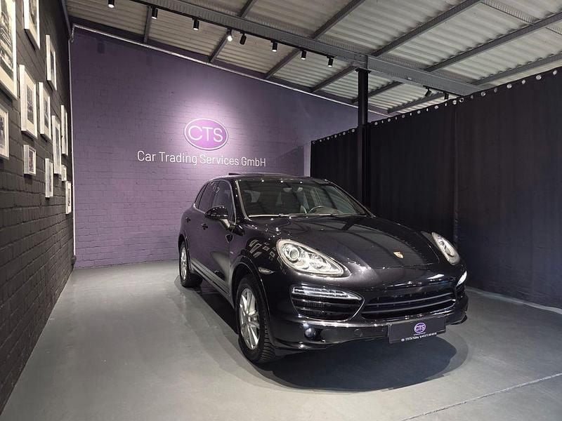 Gebraucht Porsche Cayenne 245 PS (180 kW) 2012 Schwarz SUV