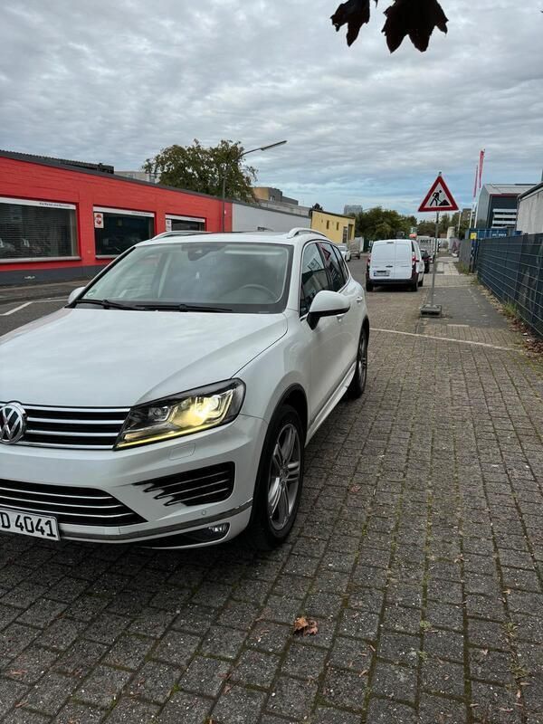 Weiß Gebraucht 2016 VW Touareg SUV | 19.000 € (Guter Preis) - Bild 1/4