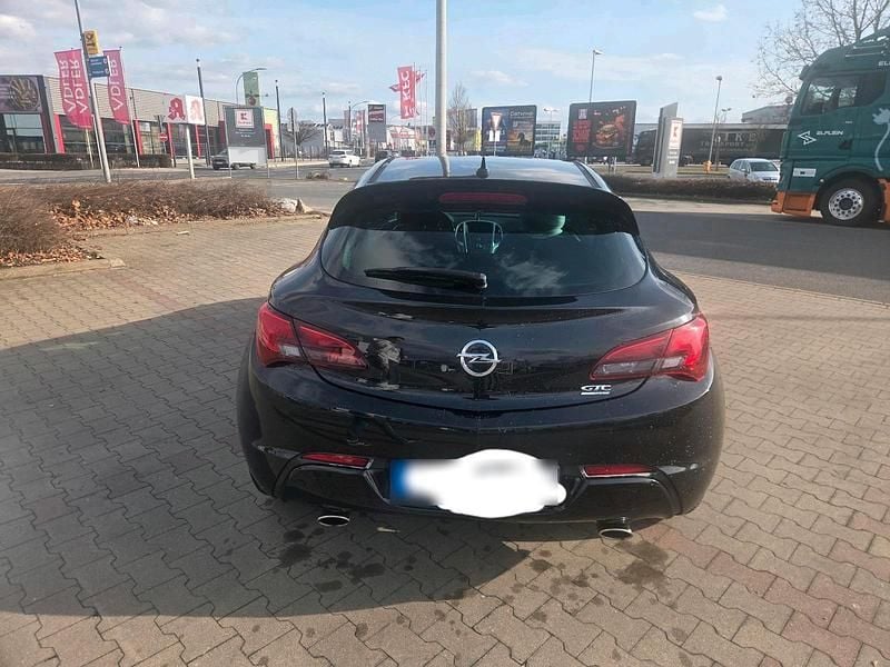 Gebraucht Opel Astra GTC OPC 200 PS (147 kW) 2015 Schwarz Coupé