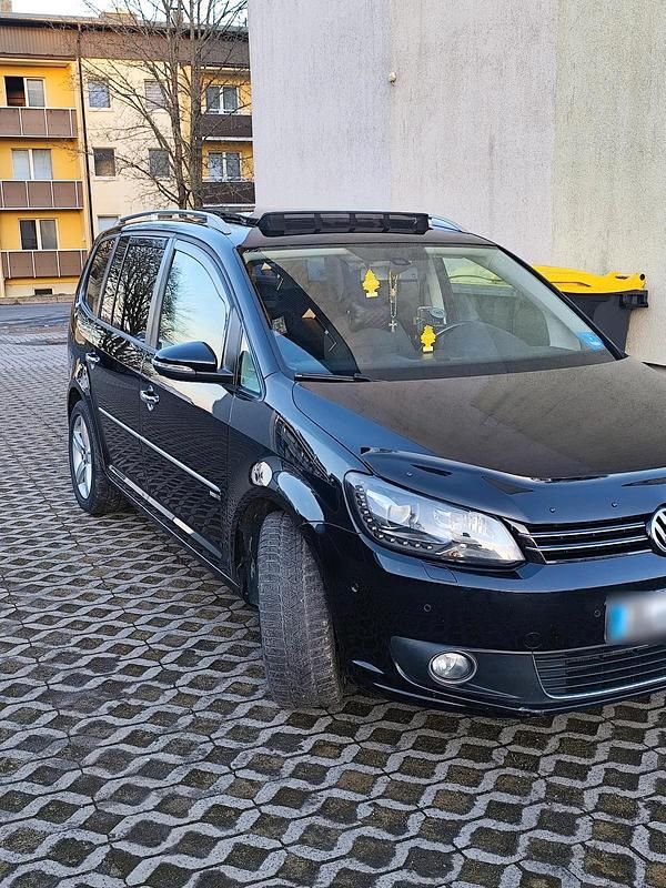 Gebraucht VW Touran 125 PS (91 kW) 2012 Schwarz Van / Kleinbus