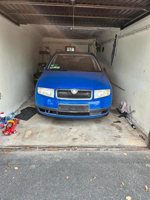 Blau Gebraucht 2002 Skoda Fabia Kleinwagen | 300 € (Superpreis) - Bild 1/4