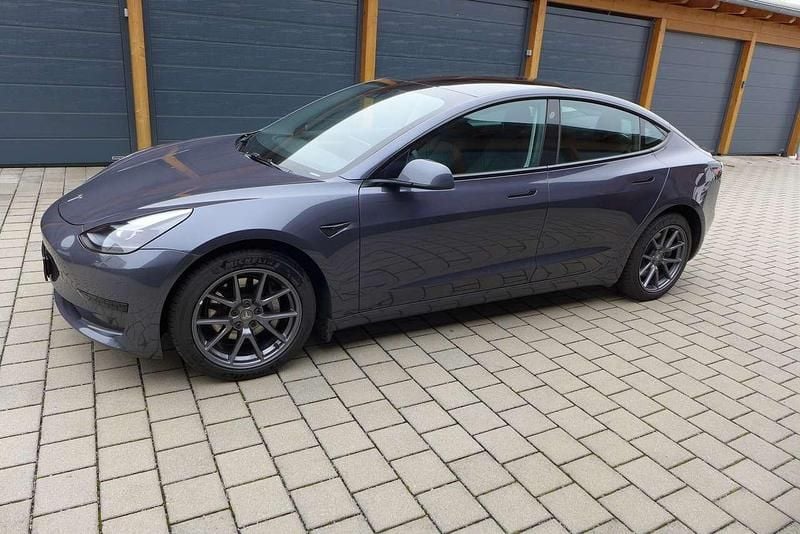 Gebraucht Tesla Model 3 Standard Range Plus 211 kW (287 PS) 2022 Grau Limousine