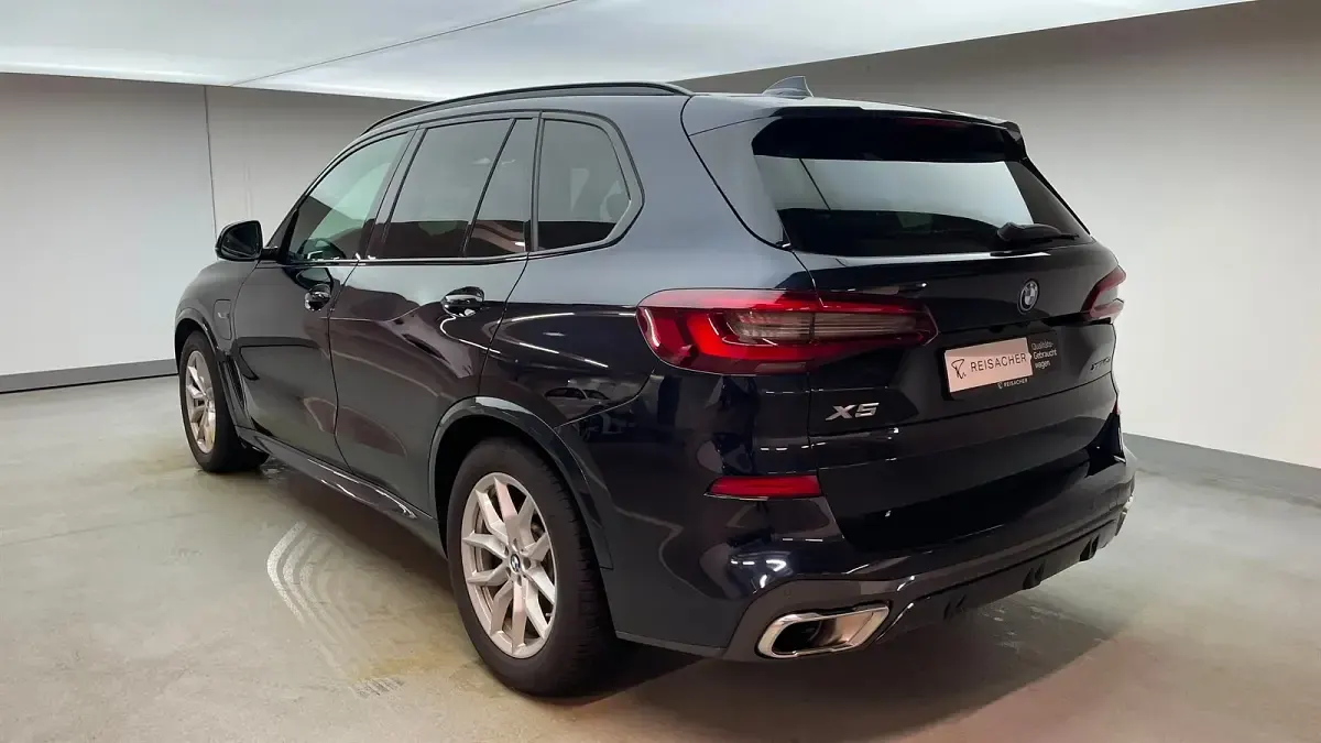 Gebraucht BMW X5 Efficient Dynamics 286 PS (210 kW) 2023 Carbonschwarz metallic SUV