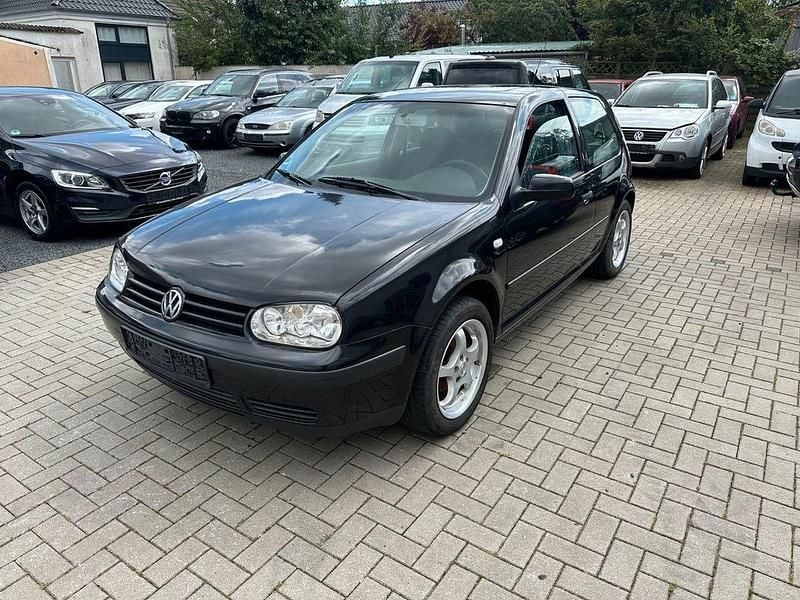 Schwarz Gebraucht 2002 VW Golf IV Comfortline Limousine | 599 € (Superpreis) - Bild 1/4
