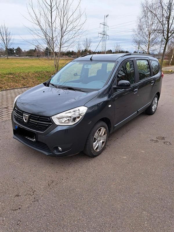 Gebraucht Dacia Lodgy Comfort 102 PS (75 kW) 2019 Blau Van / Kleinbus