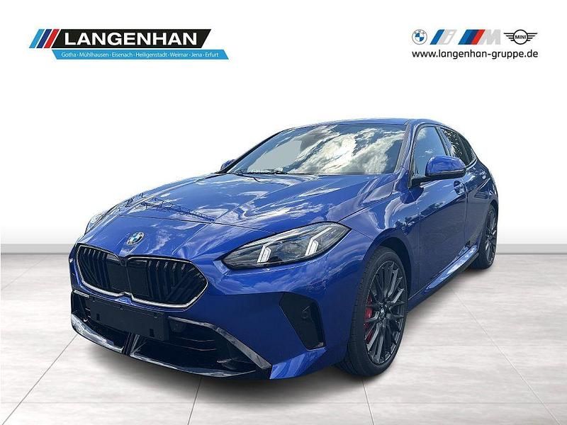 Blau Neu 2025 BMW 123 Performance Kleinwagen | 50.598 € (Etwas zu teuer) - Bild 1/4