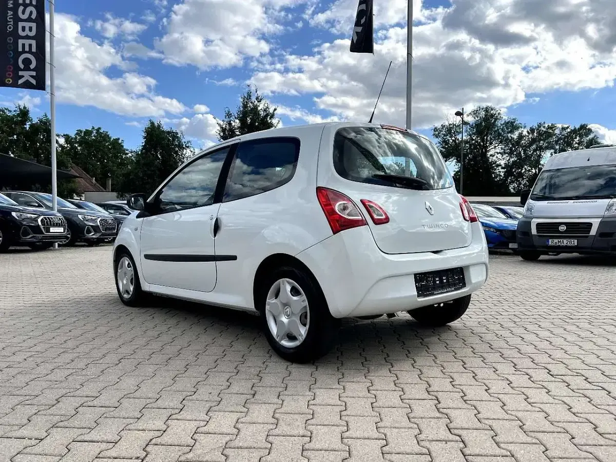 Gebraucht Renault Twingo Expression 75 PS (55 kW) 2013 Gletscherweiß (metallic) Kleinwagen