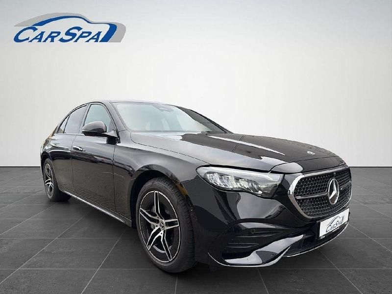 Second-hand Mercedes E300 AMG line 197 CP (144 kW) 2024 Negru Berlinǎ