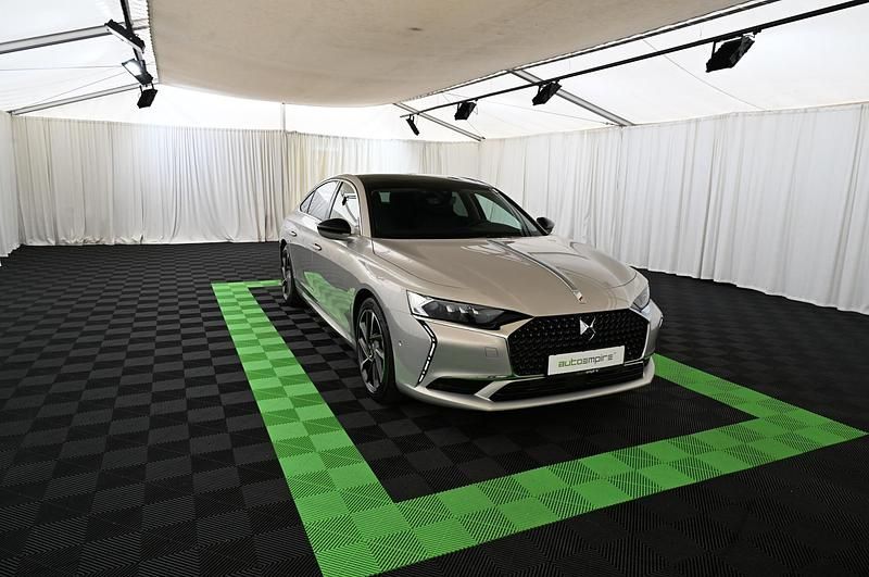 Gebraucht DS Automobiles DS9 Opera 249 PS (183 kW) 2023 Grau Limousine