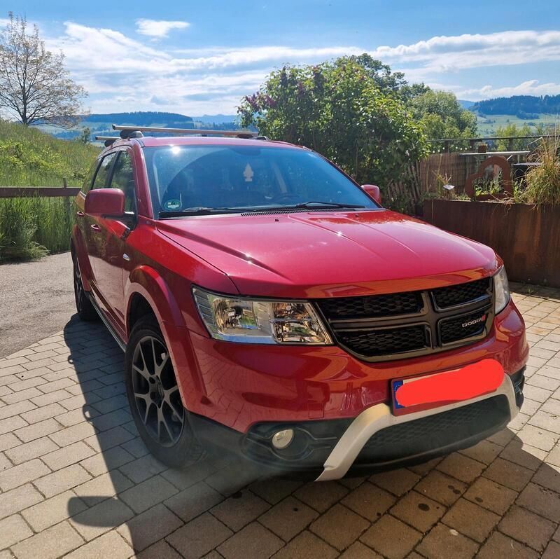 Rot Gebraucht 2018 Dodge Journey SUV | 20.950 € - Bild 1/4