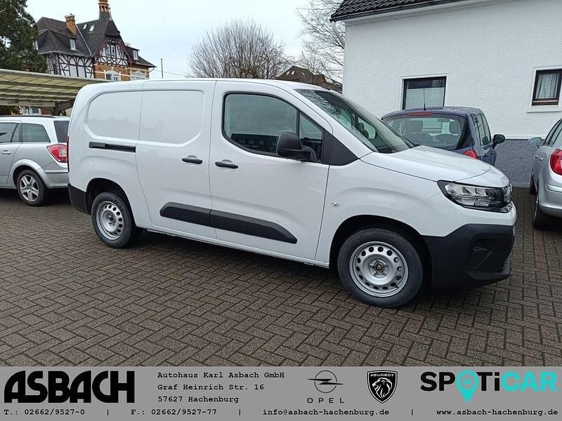 Weiß Neu 2025 Opel Combo Limousine | 23.990 € (Fairer Preis) - Bild 1/4