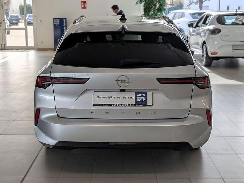 Gebraucht Opel Astra Enjoy 110 PS (80 kW) 2024 Kristall silber Kombi