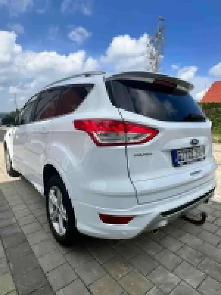 Gebraucht Ford Kuga 179 PS (131 kW) 2015 SUV