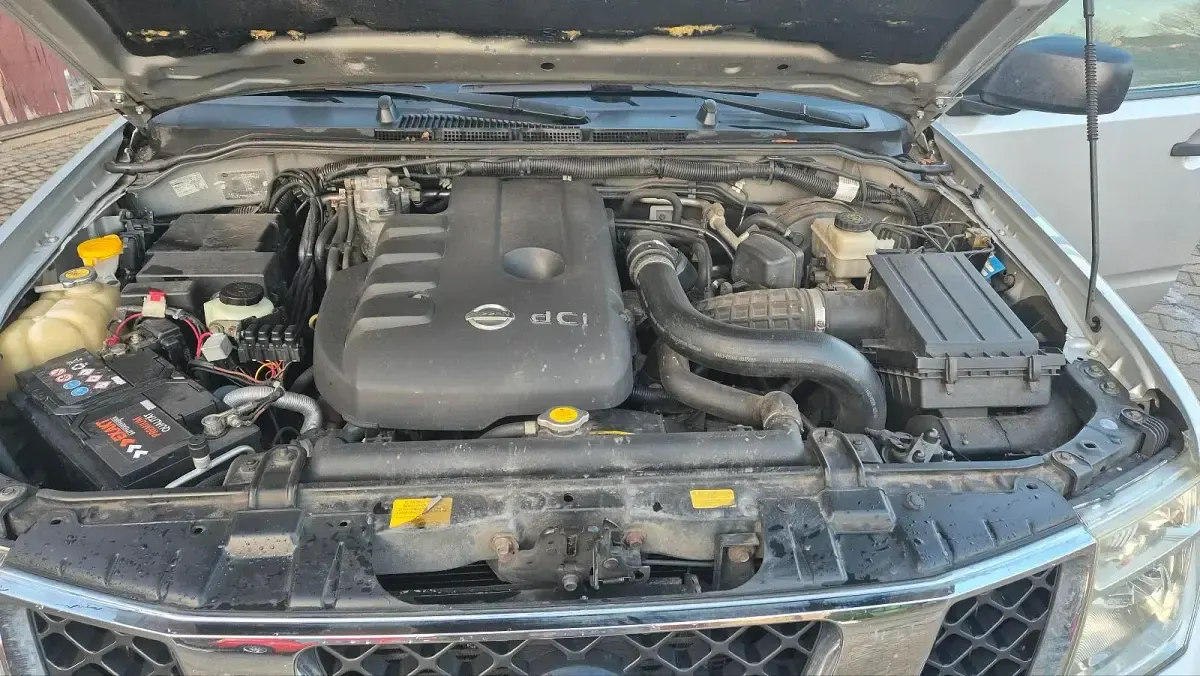 Gebraucht Nissan Navara 174 PS (127 kW) 2006 Silber Pickup