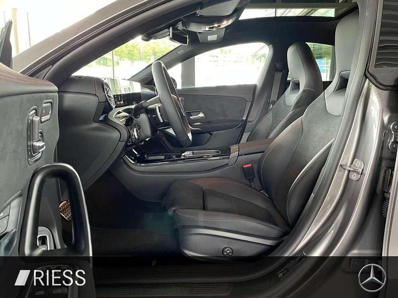 Gebraucht Mercedes CLA220 AMG 190 PS (139 kW) 2025 Metalliclack mountaingrau Limousine