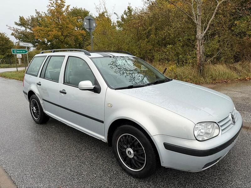 Usata VW Golf IV 101 CV (74 kW) 2000 Argento Station wagon