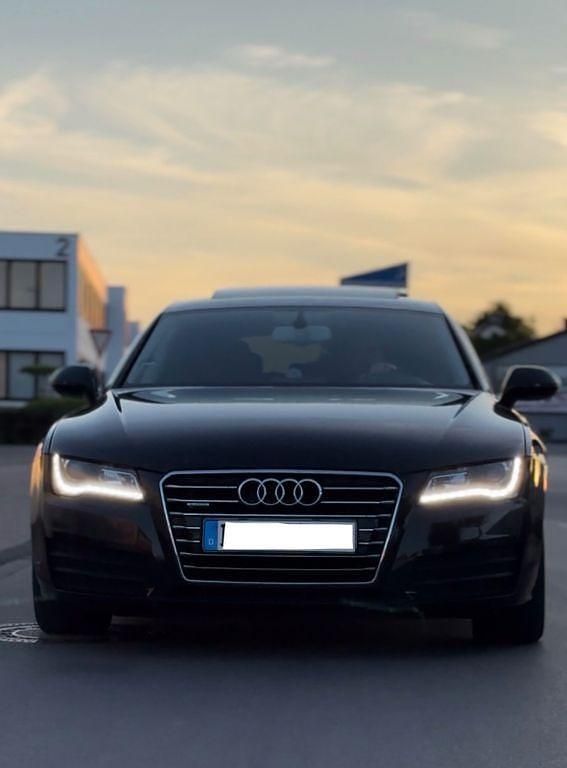 Schwarz Gebraucht 2011 Audi A7 Limousine | 9.700 € (Guter Preis) - Bild 1/4