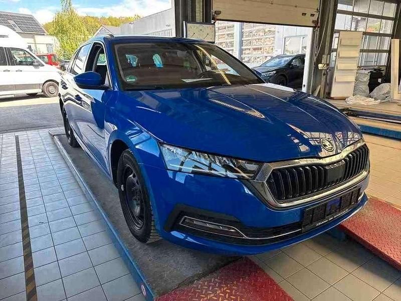 Gebraucht Skoda Octavia Style 150 PS (110 kW) 2022 Blau Kombi