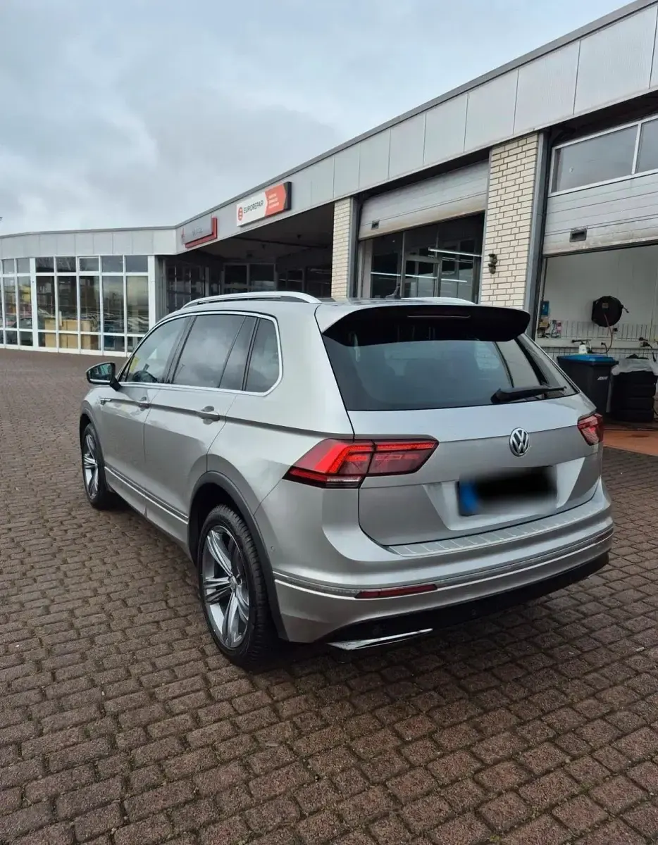 Gebraucht VW Tiguan 239 PS (175 kW) 2017 Grau SUV
