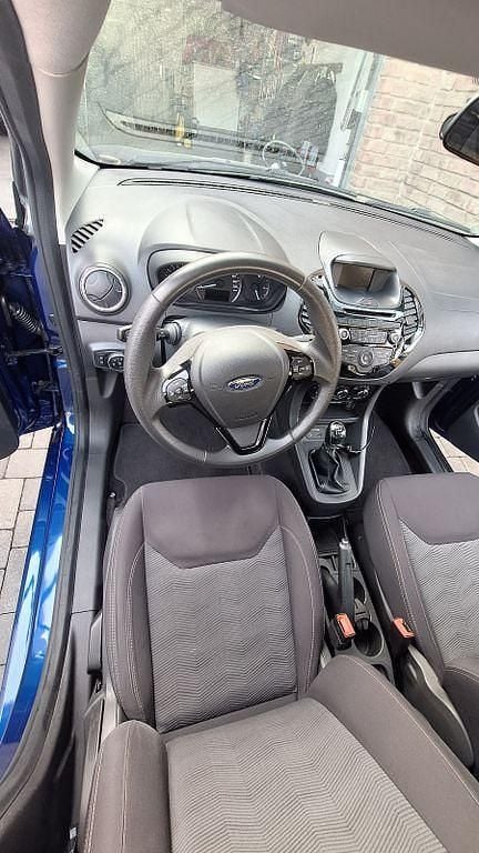 Gebraucht Ford Ka Cool & Sound Edition 86 PS (63 kW) 2018 Blau Limousine