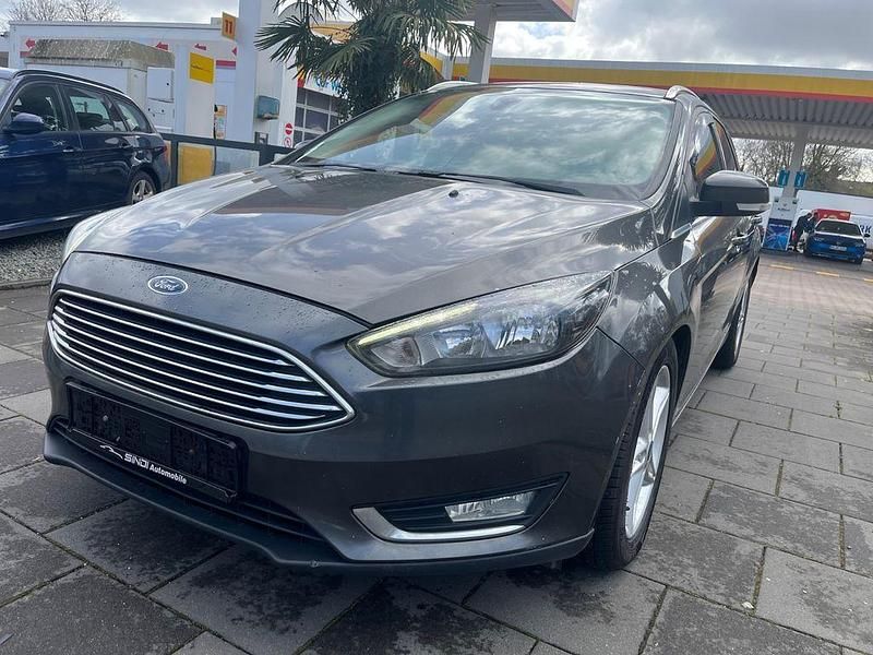 Gebraucht Ford Focus Titanium 150 PS (110 kW) 2016 Grau Limousine