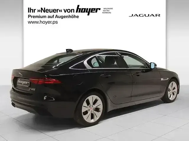 Gebraucht Jaguar XE S 180 PS (132 kW) 2018 Schwarz Limousine