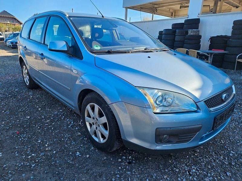 Gebraucht Ford Focus Ghia 116 PS (85 kW) 2006 Blau Limousine