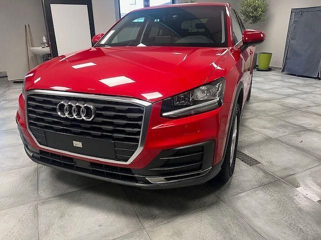 Rot Gebraucht 2018 Audi Q2 Basis SUV | 15.999 € (Superpreis) - Bild 1/4