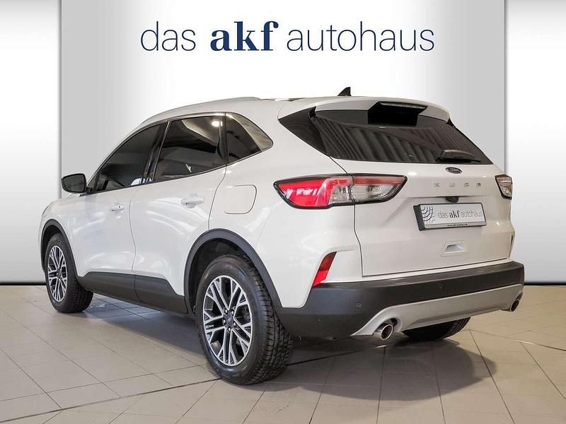 Gebraucht Ford Kuga Titanium 150 PS (110 kW) 2021 Arktisweiß (metallic) SUV