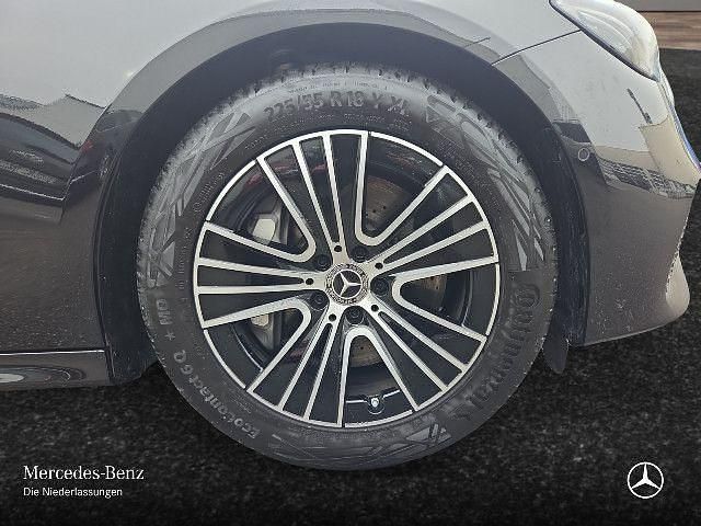 Gebraucht Mercedes E200 Advanced 204 PS (150 kW) 2024 Schwarz Limousine