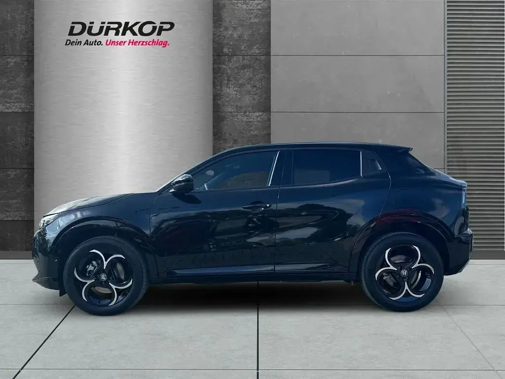 Neu Alfa Romeo Junior Ti 114 kW (156 PS) 2026 Schwarz SUV