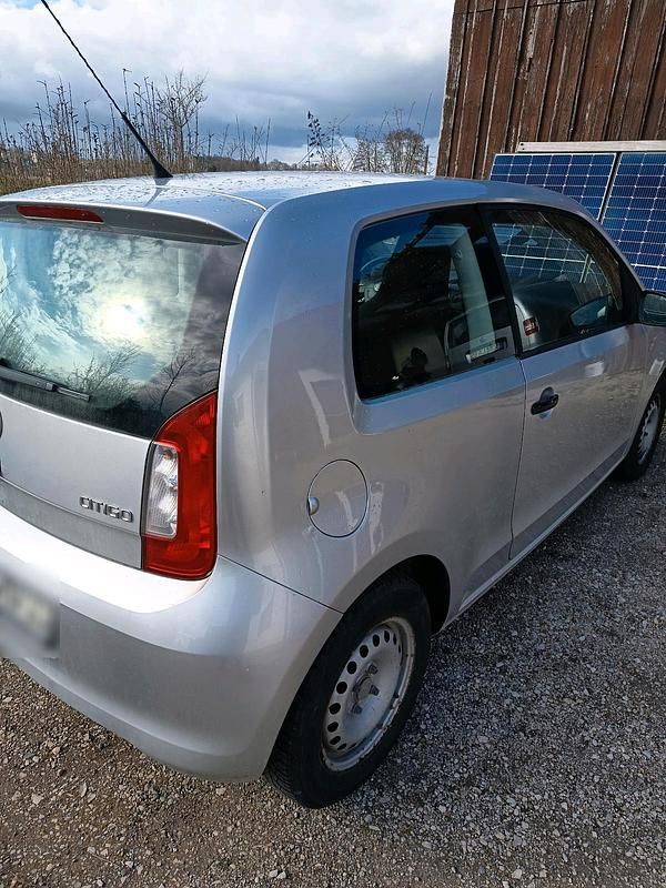 Gebraucht Skoda Citigo 60 PS (44 kW) 2012 Silber Kleinwagen