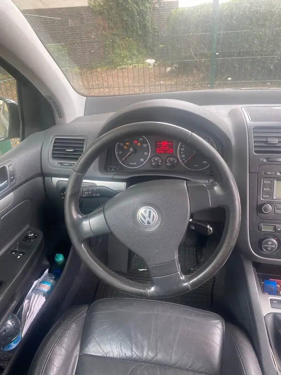 Gebraucht VW Golf V 116 PS (85 kW) 2005 Schwarz Kleinwagen
