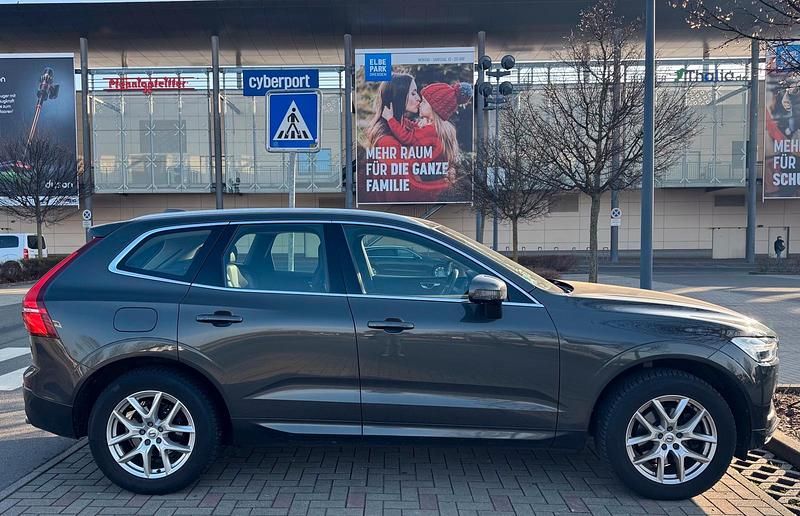 Gebraucht Volvo XC60 Momentum 190 PS (139 kW) 2019 Grau SUV