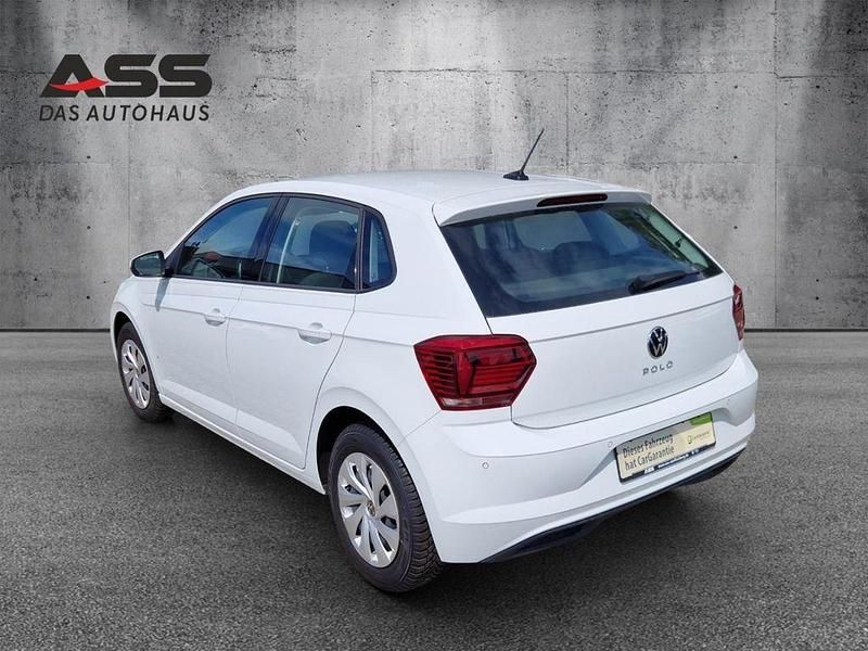 Gebraucht VW Polo Comfortline 80 PS (58 kW) 2021 Pure white Kleinwagen