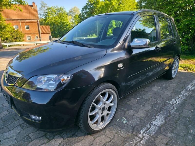 Schwarz Gebraucht 2003 Mazda 2 Kleinwagen | 2.200 € (Teuer) - Bild 1/4